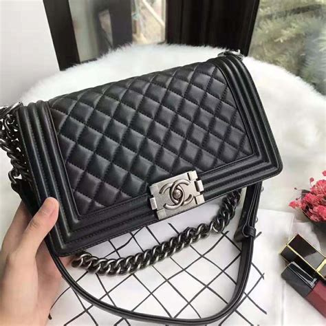 chanel boy bag second hand